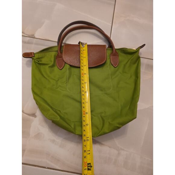Longchamp Le Pliage Green Shoulder Bag - Picture 9 of 16